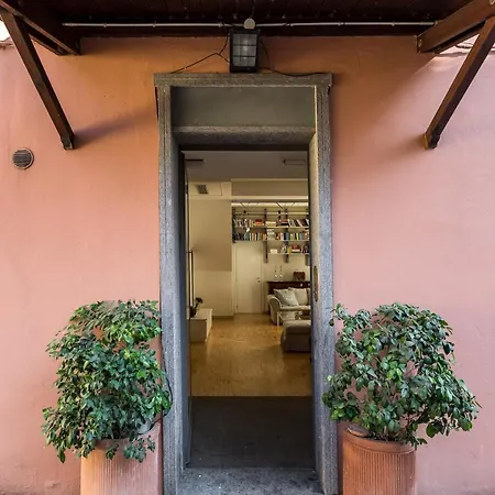 Porta Santo Stefano Lejlighed