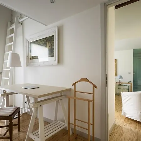 Apartment Porta Santo Stefano *