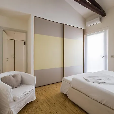 Апартаменты Porta Santo Stefano